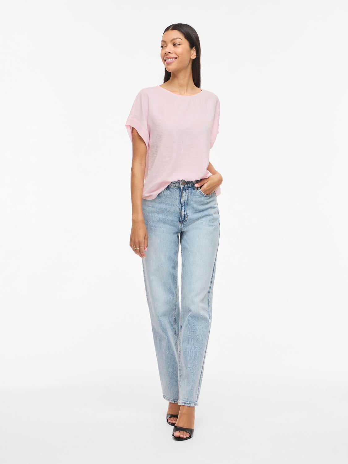 model_shot-front_full